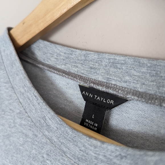 Ann Taylor Top - Picture 3 of 5